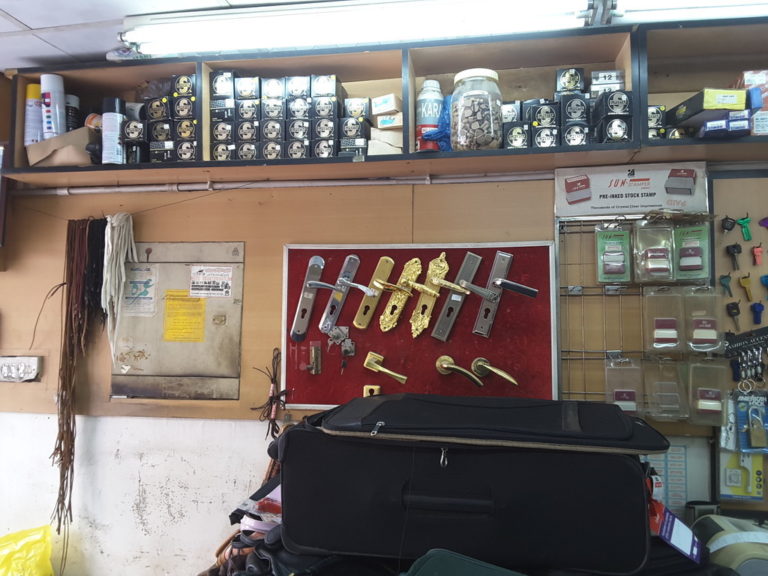 Kurtuba Lock Repairing Key Cutting 1 768x576