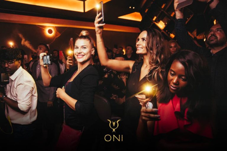 grand party 100 768x512